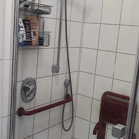Holiday home Zentrales Grosses Monteurhaus Bei Wuerzburg Veitshochheim
