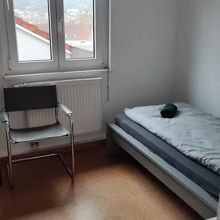 Zentrales Grosses Monteurhaus Bei Wuerzburg Holiday home Veitshochheim