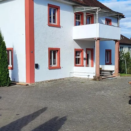 Zentrales Grosses Monteurhaus Bei Wuerzburg * Veitshochheim