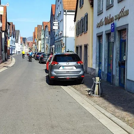 Zentrales Grosses Monteurhaus Bei Wuerzburg